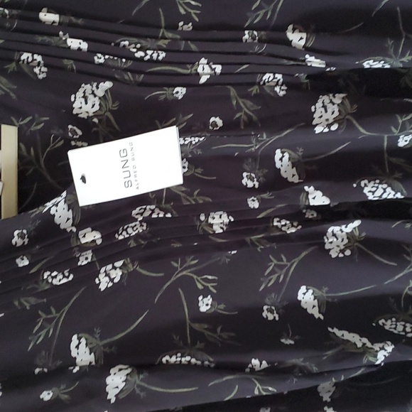 NWT Alfred Sung Women's Floral Top Size XS - Picture 3 of 8